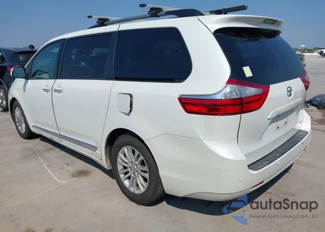 2015 Toyota Sienna Xle Premium 8 Passenger z USA, uszkodzony, nr VIN 5TDYK3DCXFS672690